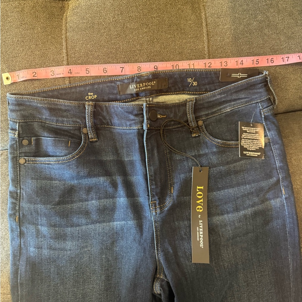 NWT Liverpool Los Angeles Dark Blue Charlie Crop Jeans - Picture 8 of 10